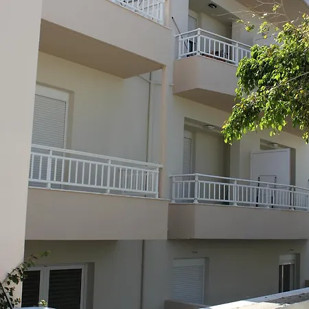 Helen Apartment *